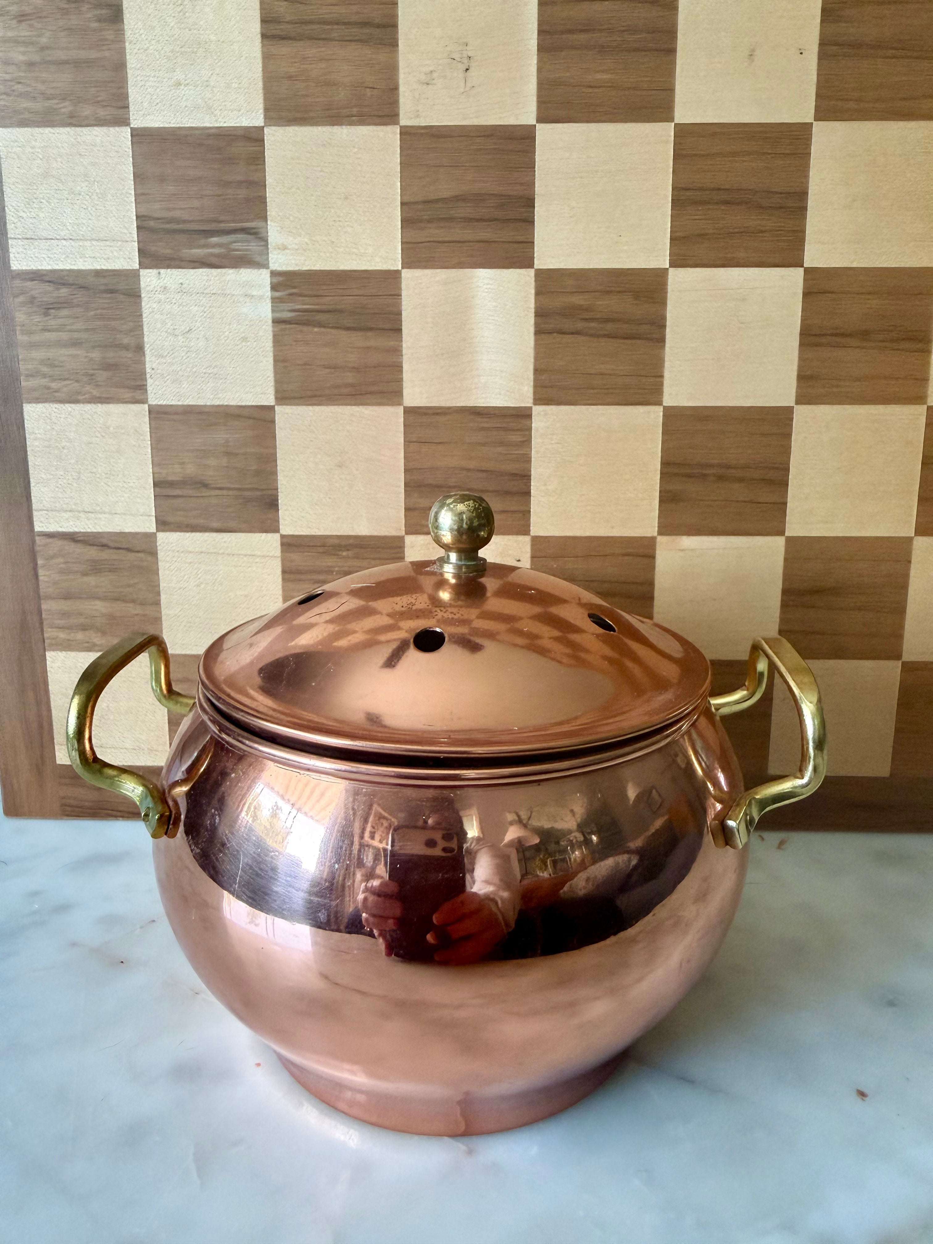 Vintage Kitchen