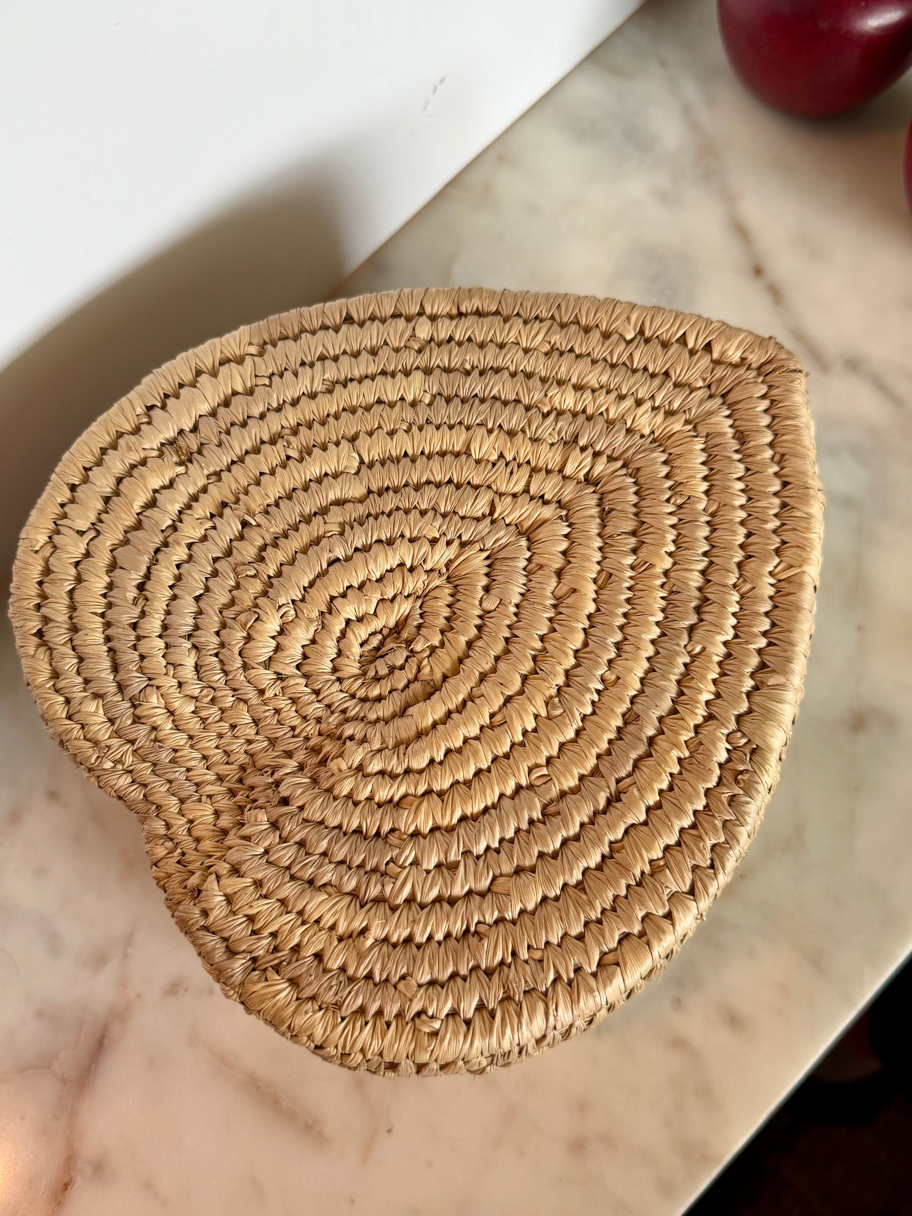 Heart-Shaped Woven Seagrass Basket with Lid