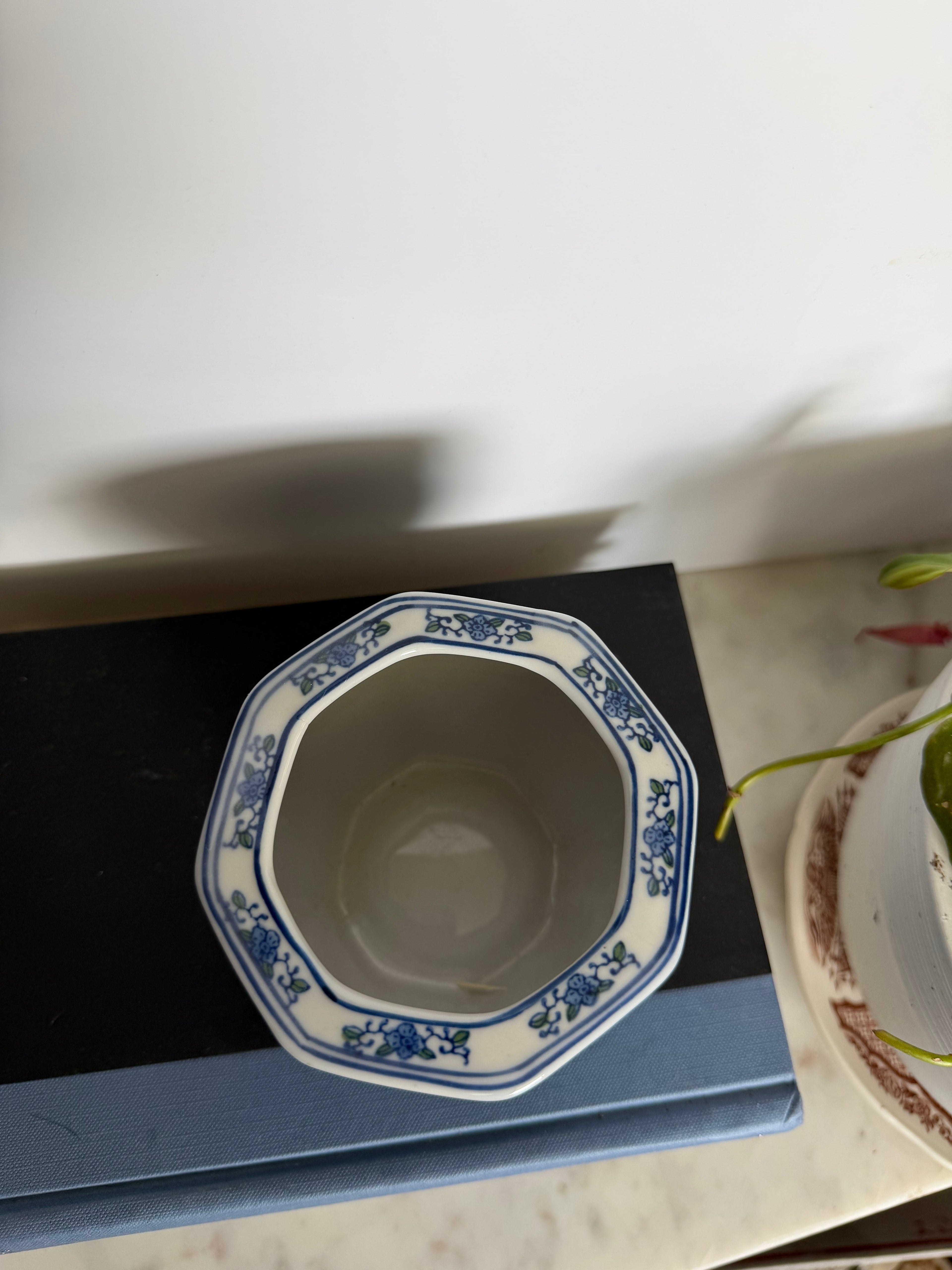 Blue & White Chinoiserie Floral Ceramic Cachepot