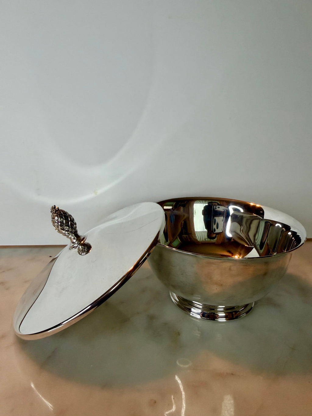Oneida Silversmiths Paul Revere Reproduction Lidded Bowl with Pineapple Finial