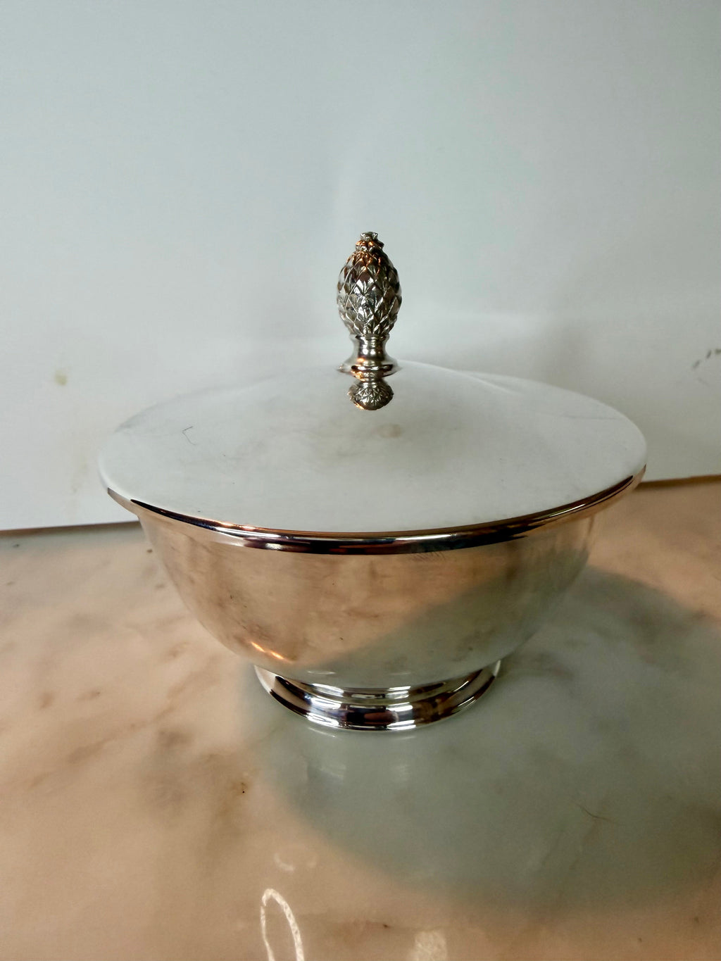 Oneida Silversmiths Paul Revere Reproduction Lidded Bowl with Pineapple Finial