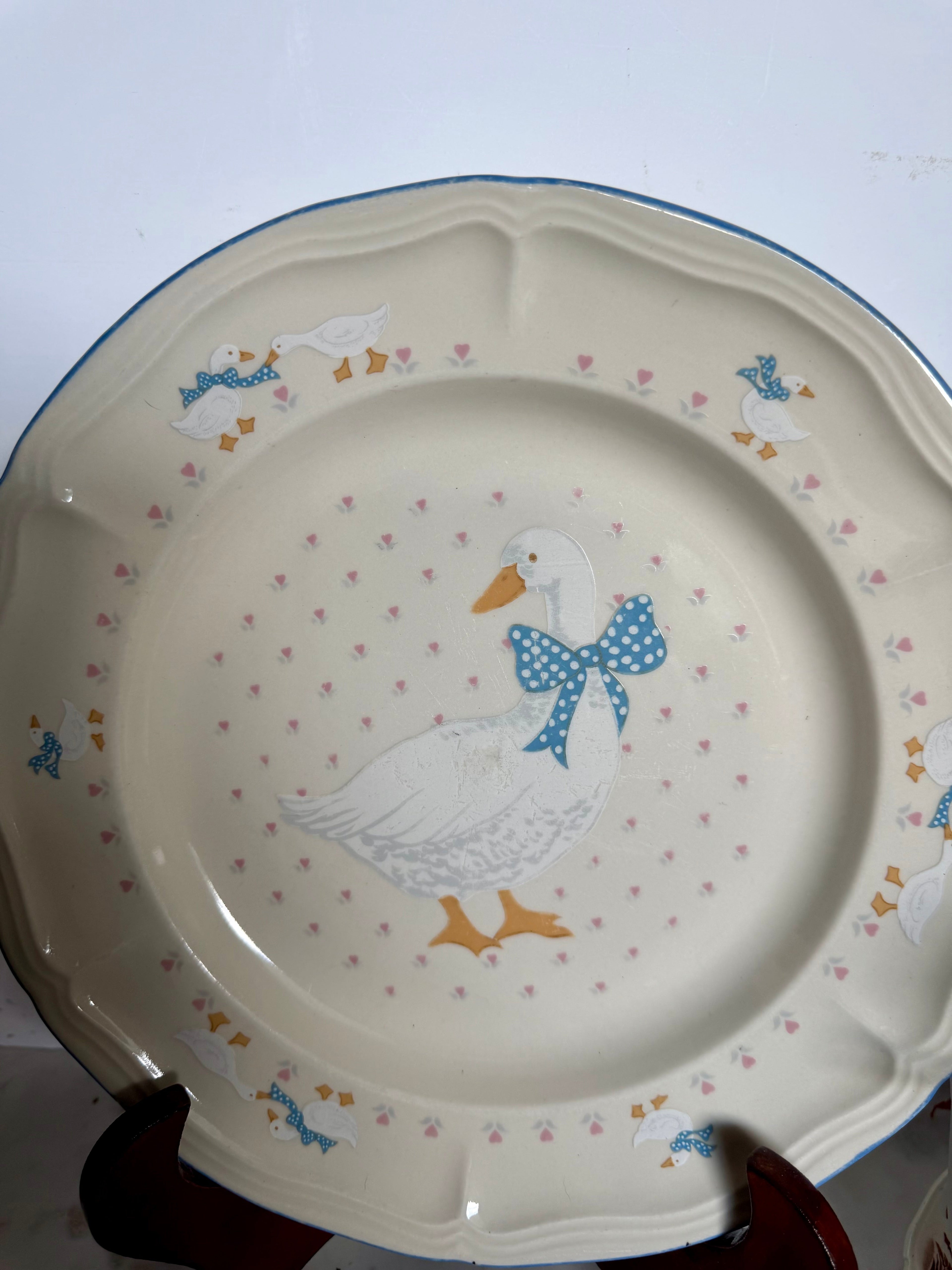 Brick Oven Stoneware "Aunt Rhody" Goose Dinner Plate