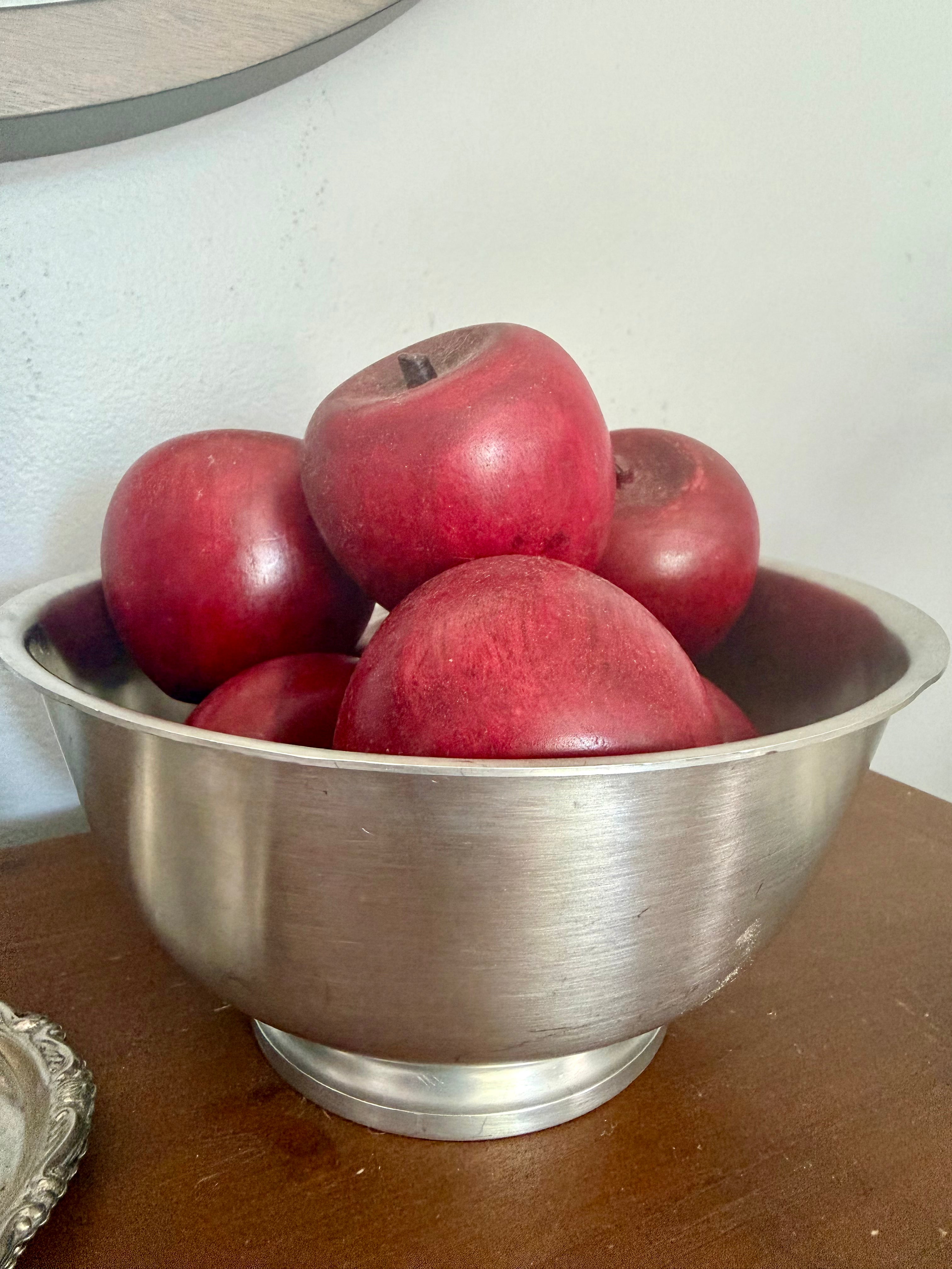 Vintage Pewter Footed Bowl – Classic Heirloom Home Decor